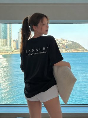 cách chọn áo thun form rộng phù hợp